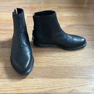 Dr. Martens Zillow Chelsea boot 7M